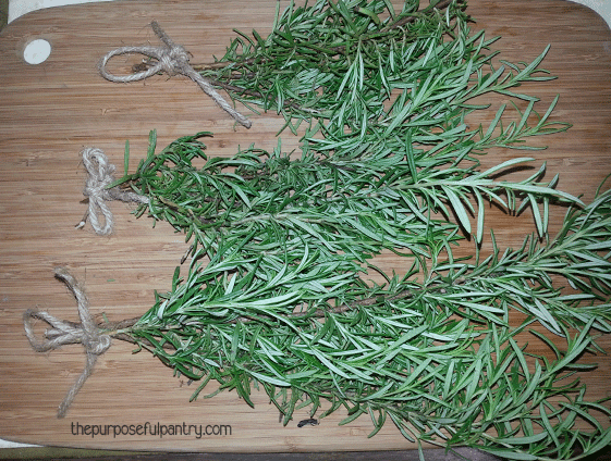 Dehydrate Herbs | Dry Herbs | 6 ways to dry herbs