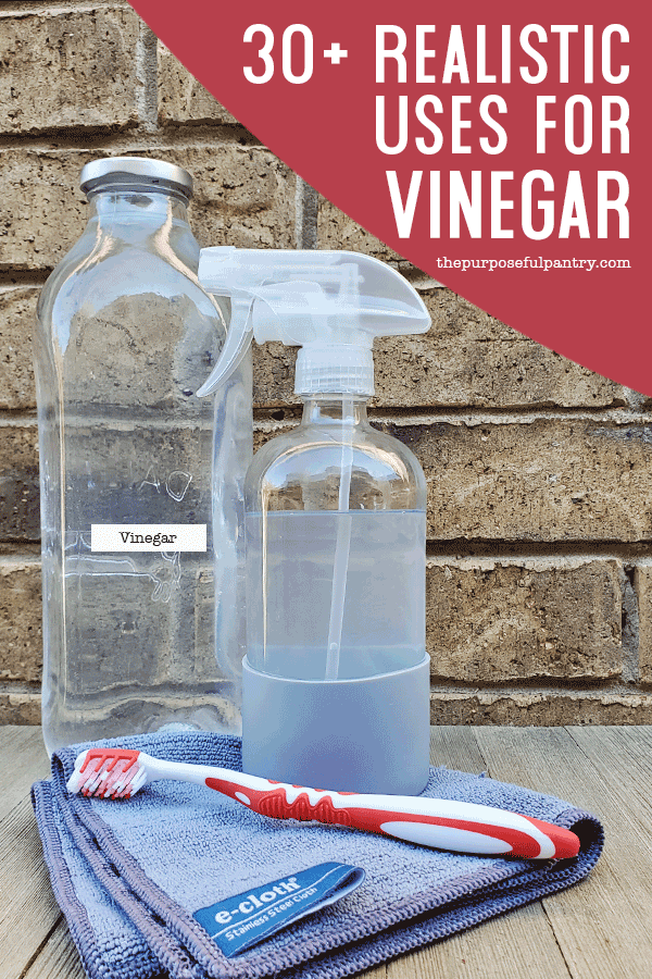 bottle of vinegar, bottle of cleaner, text overlay that reads 30 uses for vinegar