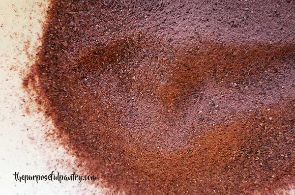 A pile of freshly powdered dehydrated blackberries