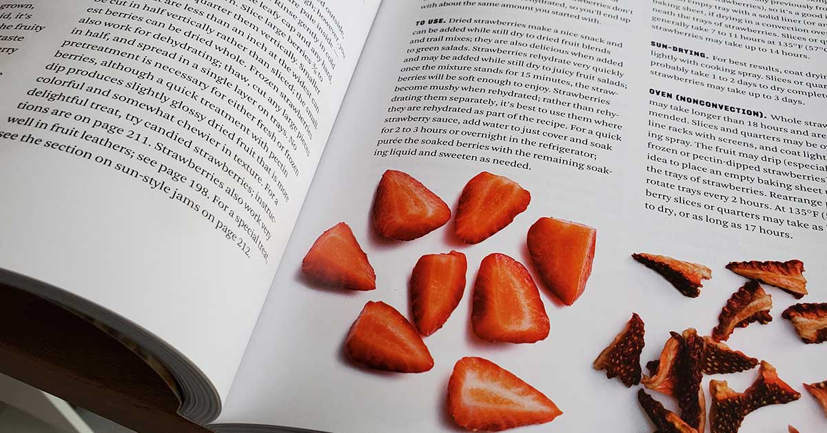 Inside pages of The Beginner's Guide ot Dehydrating