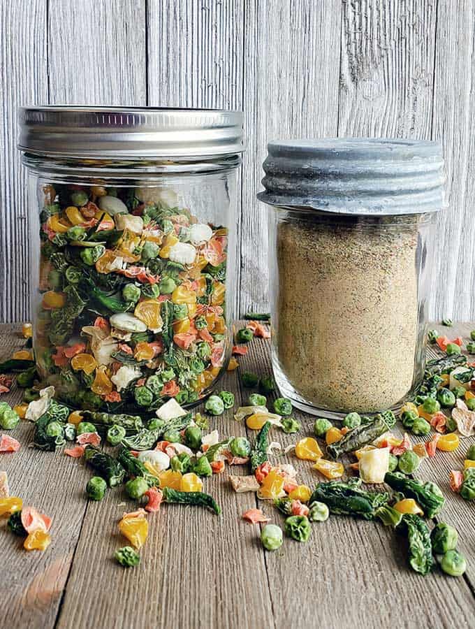 Jar of dehydrated vegetables and jar of dehydrated vegetable powder
