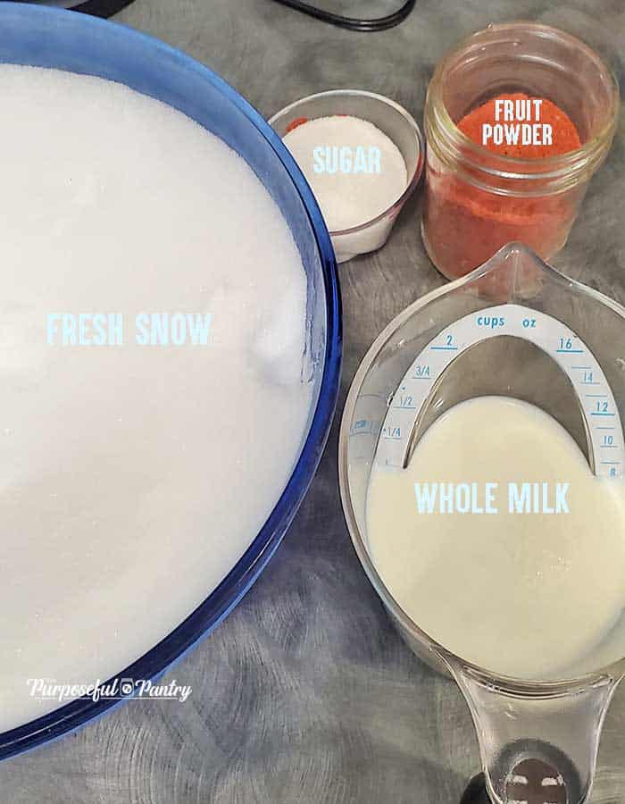 Ingredients list for Strawberry Snow Cream: Snow, sugar, fruit powder and milk