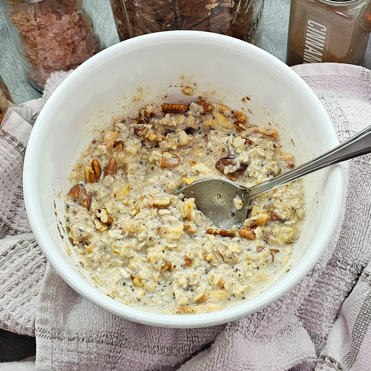 5-Minute Dried Apple Oatmeal